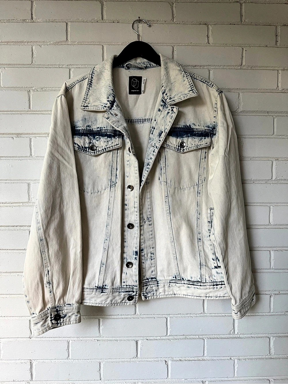 Original Use Acid Wash Denim Trucker Jacket White & Blue Medium